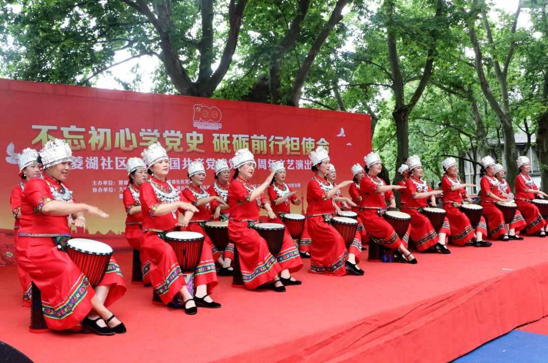 沈梦辰和杜海涛恋爱多年也不结婚，沈梦辰最后会和杜海涛分手吗？游戏画面