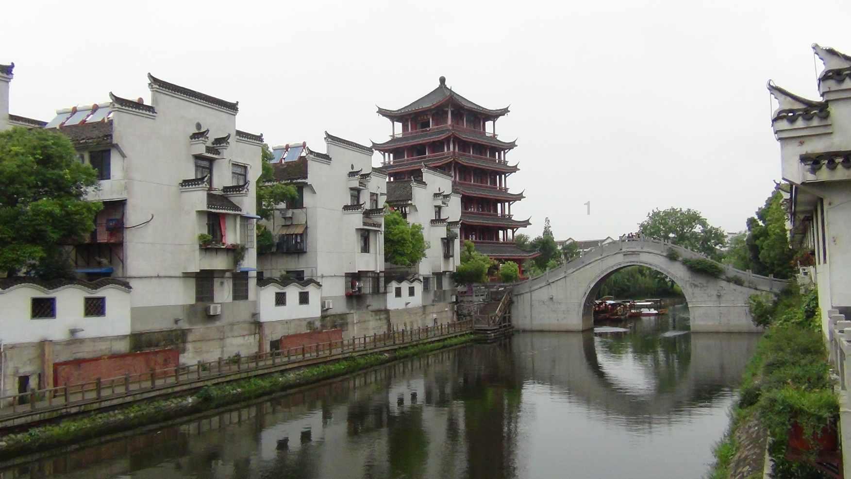 僵尸跳跳跳